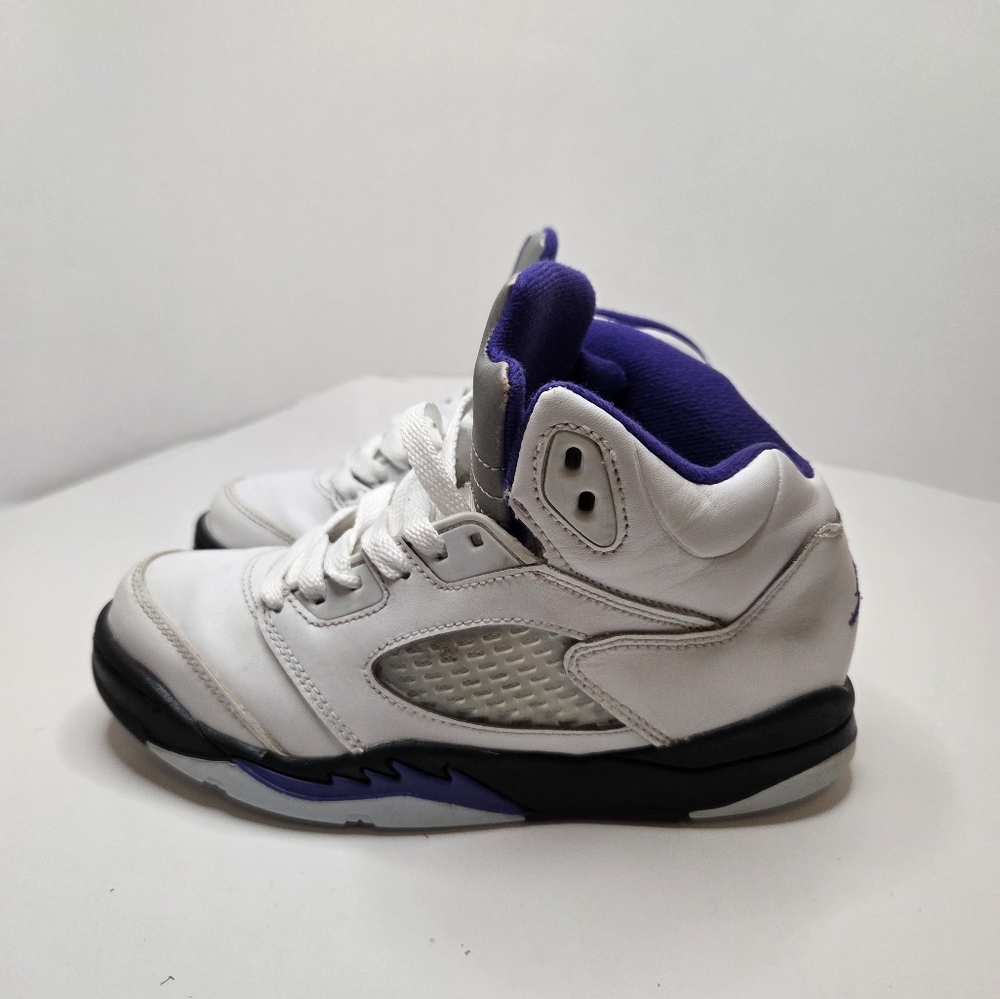 Air Jordan 5 Retro Grape (Size 1.5Y)